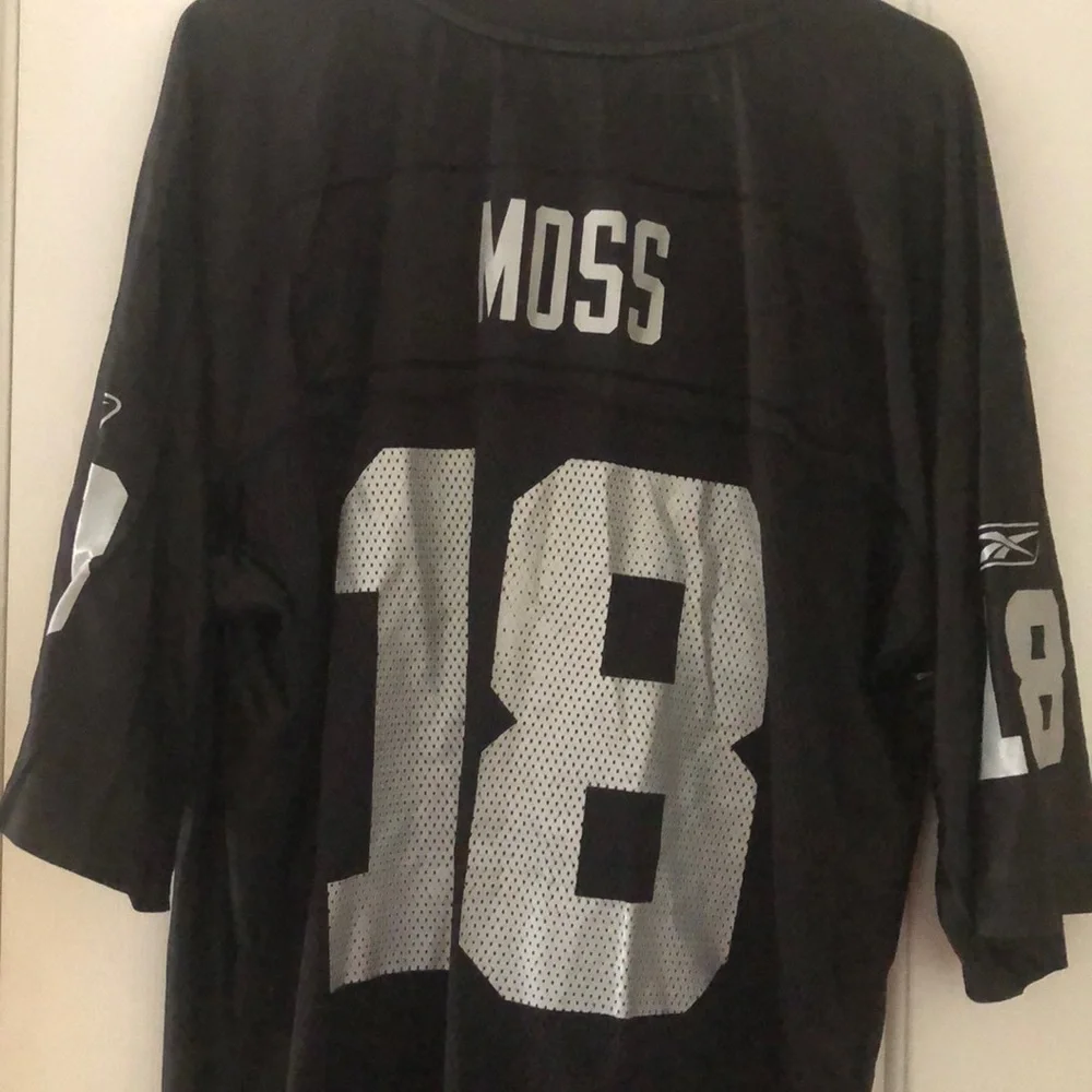 Randy Moss Raiders Jersey. Reebok NFL equipment XL - Picture 10 of 10